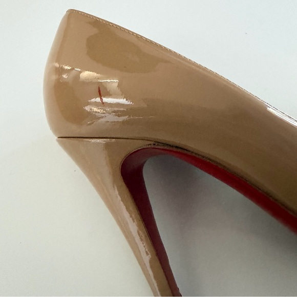 CHRISTIAN LOUBOUTIN Nude Patent Leather Pumps Red Sole Heels 37.5 - Picture 15 of 15